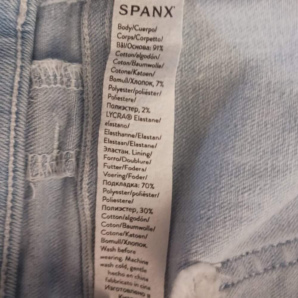 Spanx, Light Wash, High Rise, Flare Leg, Pull On, Sculpting Jean, Size Large - Picture 15 of 16